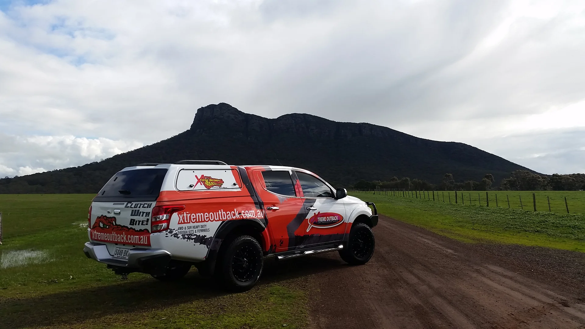 Performances de l'embrayage Xtreme Outback - 4x4 Triton modifié Véhicule 4x4 Triton modifié équipé d'un kit d'embrayage Xtreme Outback pour un couple et des performances accrus